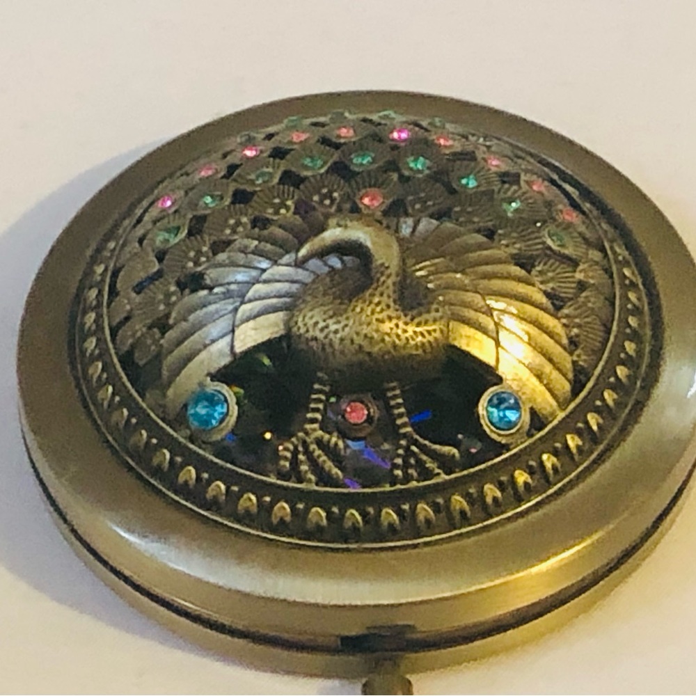 Vintage compact mirror
